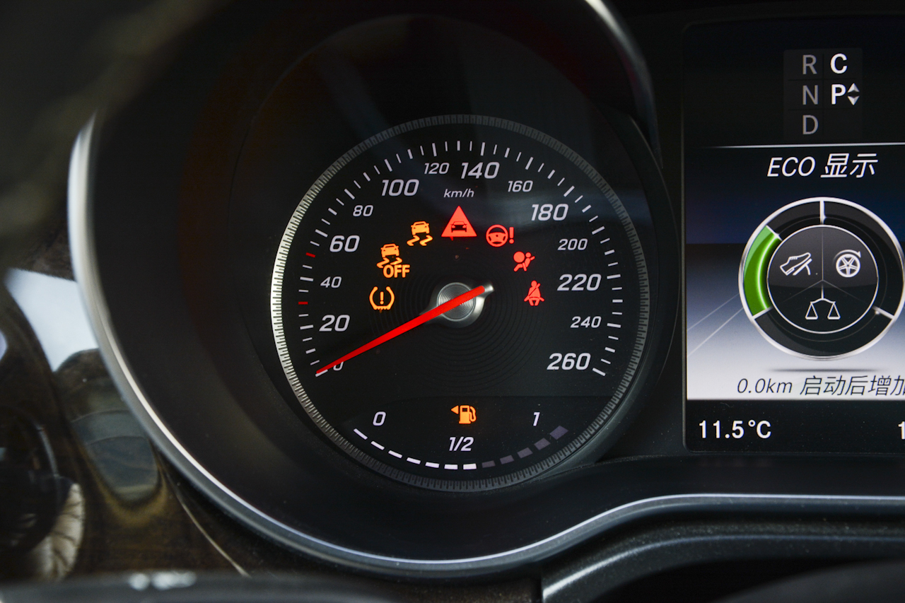 2017款奔驰V级 V 260 尊贵版