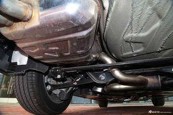 2017款雪铁龙C6 1.8T自动豪华型