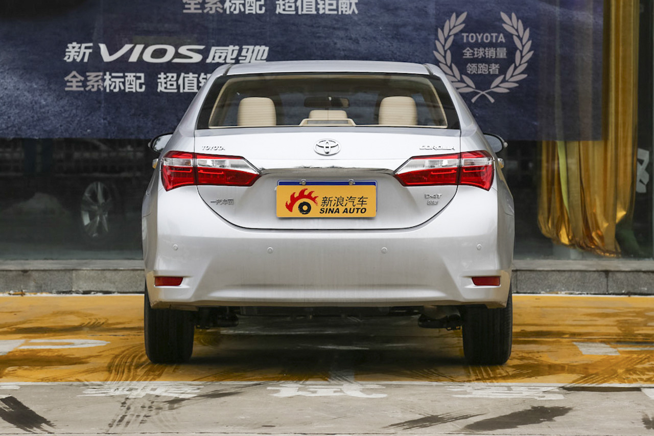 2017款卡罗拉1.2T自动GL-i真皮版