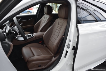 2018款奔驰E级改款2.0T自动 200L 运动型