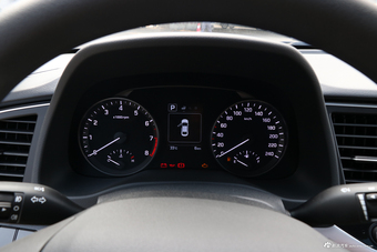 2018款领动 1.6L自动15周年特别版