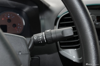 2017款菱智 M3L 2.0L 7座舒适型 