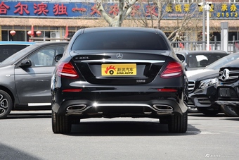 2018款奔驰E级改款2.0T自动 300L 运动豪华型