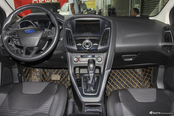 2015款 福克斯 两厢 EcoBoost 180 自动运动型