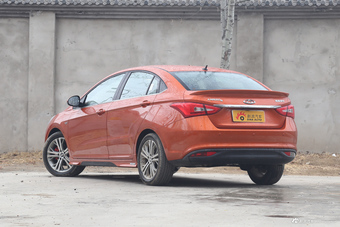 2017款艾瑞泽5 SPORT 1.5T自动尊贵版