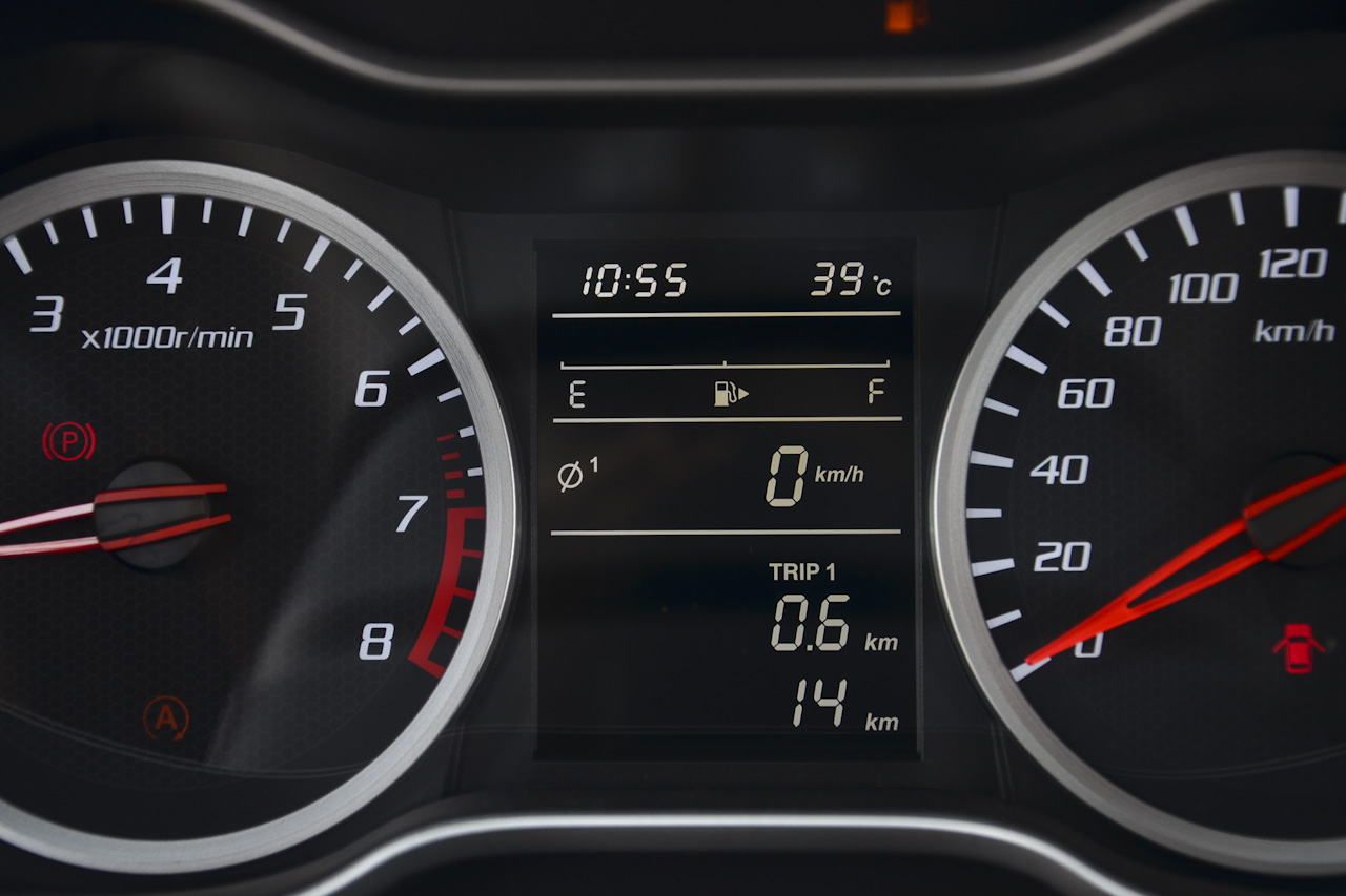 2017款奔腾X40 1.6L手动豪华型