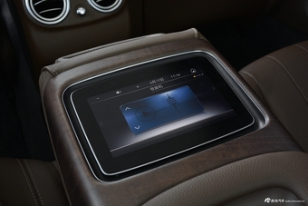 2018款奔驰E级改款3.0T自动 320 L 4MATIC