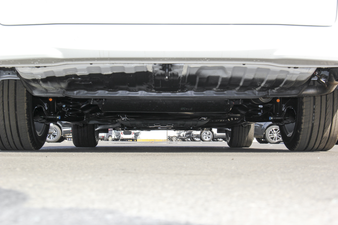 2016款艾力绅2.4L自动经典版