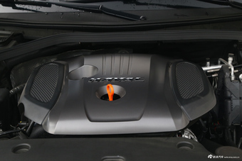 2017款哈弗H8 2.0T自动汽油四驱尊享型