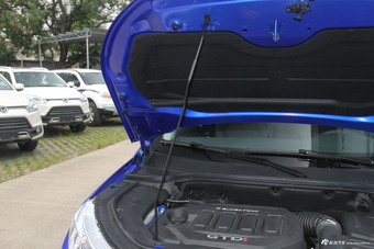 2016款驭胜S330 1.5T自动两驱旗舰版