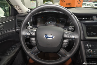 2015款金牛座2.0T自动时尚型 铂钻白