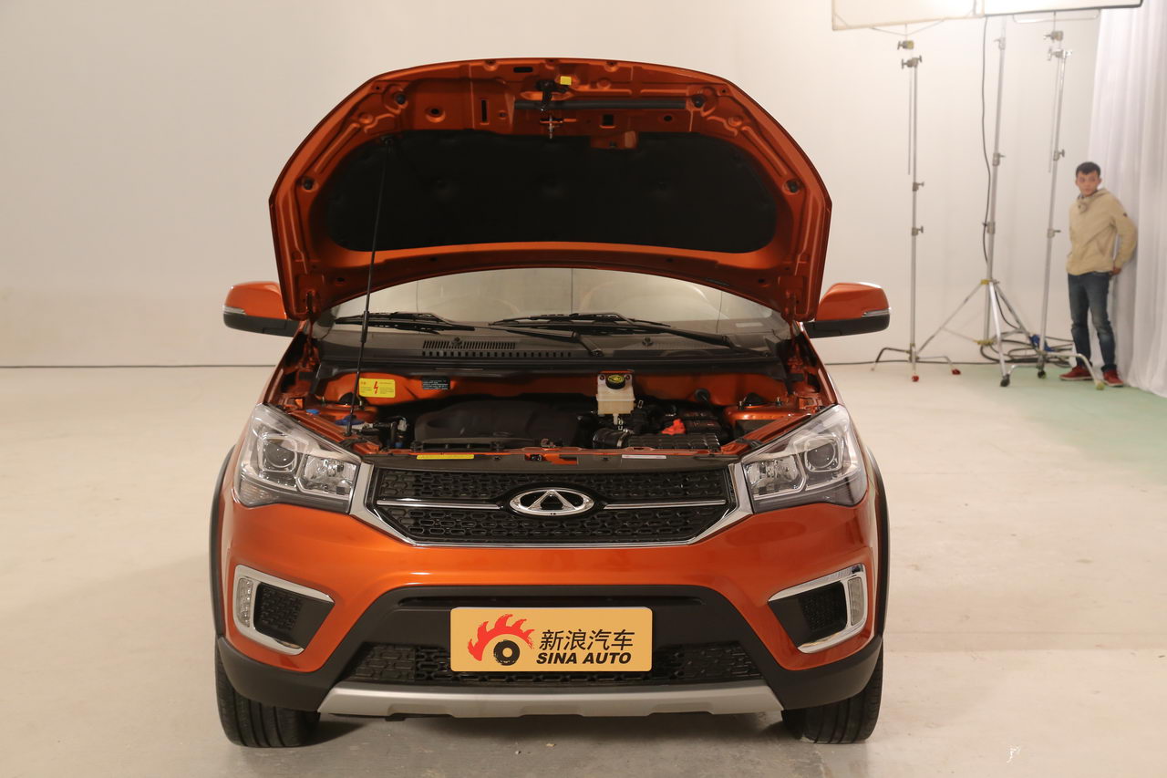 2017款瑞虎3x 1.5L手动尊贵版图片