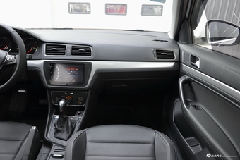 2017款朗行1.2T自动舒适版180TSI DSG