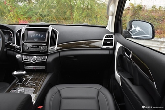 2017款哈弗H9 2.0T自动柴油舒适型5座