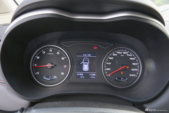 2018款瑞风R3 1.6L手动舒适型