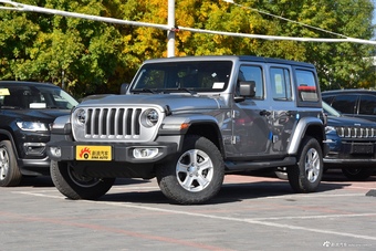 2018款牧马人2.0T自动四门撒哈拉版