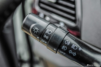 2016款 拓陆者 2.8T E5 柴油两驱舒适版ISF2.8