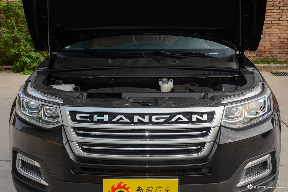 2017款长安CS95 2.0T自动两驱智远版