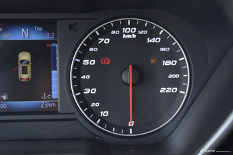 2018款众泰T800 2.0T自动尊享智联型7座