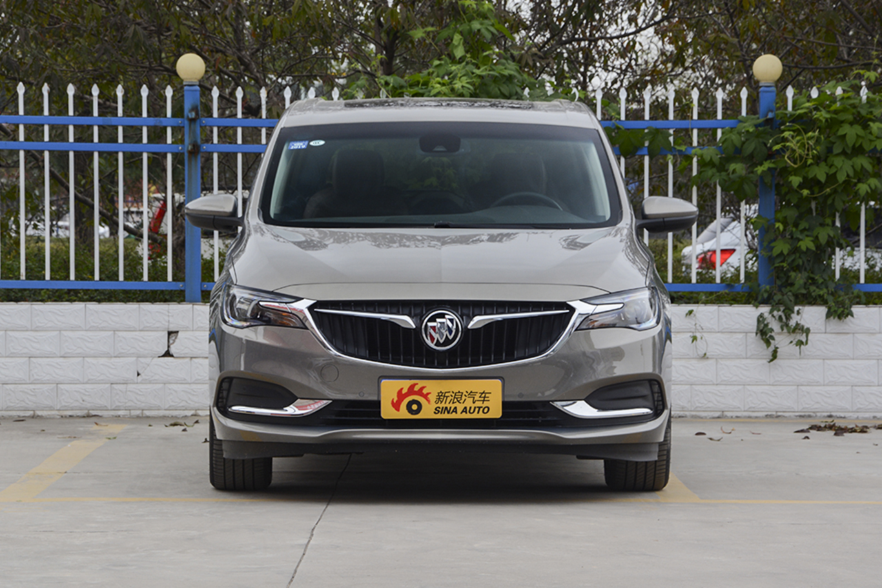 2018款别克GL6 1.3T自动18T尊贵型6座