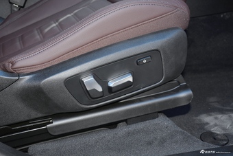 2019款宝马X4 2.0T自动xDrive25i M运动套装