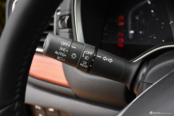 2017款CR-V 1.5T 240TURBO自动四驱尊贵版