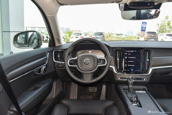 	2017款沃尔沃V90 Cross Country 2.0T自动T5 AWD智远版