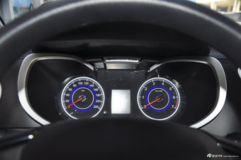 2016款中华V3 1.5L手动舒适型