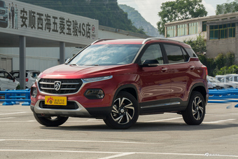 2017款宝骏510 1.5L手动豪华型