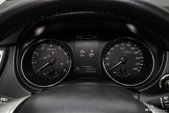 2016款逍客2.0L自动XV TOP旗舰版