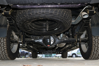 2018款领主2.5T手动柴油大双两驱超豪华型