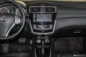 2016款新骐达 1.6L自动智尊版