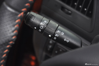 2016款风神AX3 1.5L自动致酷型