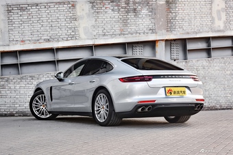 2017款保时捷Panamera 4S 2.9T自动