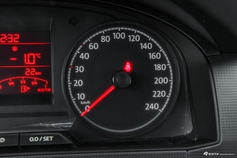 2016款桑塔纳1.6L自动风尚版