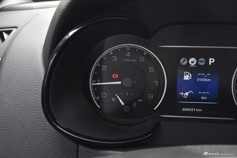 2018款东风风神AX7 1.6T自动精英型