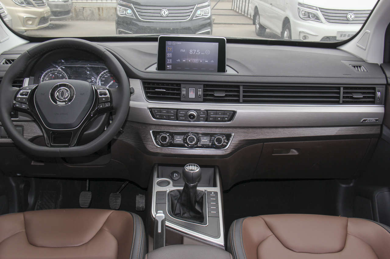 2017款景逸X6 乐享系列1.5T手动豪华型