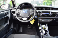 2016款雷凌双擎1.8L自动精英天窗版