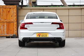2019款沃尔沃S90 2.0T自动T5智远版