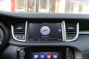 2018款英菲尼迪QX50 2.0T自动两驱时尚版
