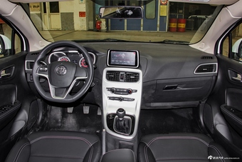 2017款中华H3 1.5L手动精英型图片