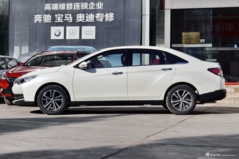 2018款启辰D60 1.6L手动智联精英版