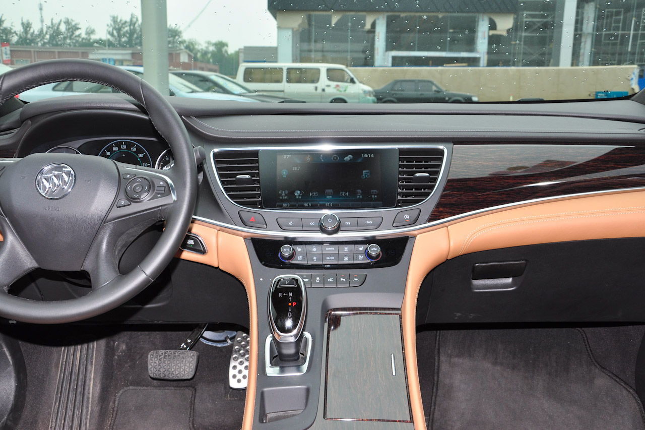 2016款君越2.0T自动旗舰型28T