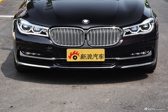 2018款宝马7系740Li 3.0T自动尊享型卓越套装xDrive