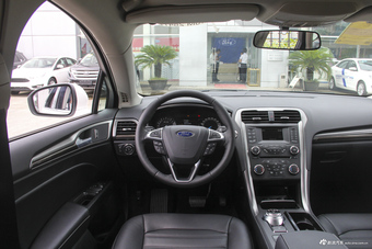 2018款蒙迪欧2.0T自动时尚型EcoBoost 200