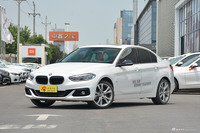 2018款宝马1系120i自动设计套装型