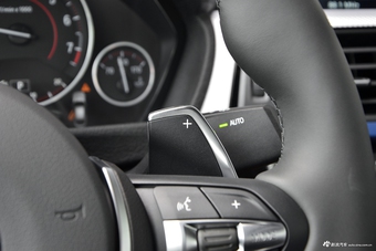 2017款宝马3系GT 2.0L自动330i xDrive M运动型