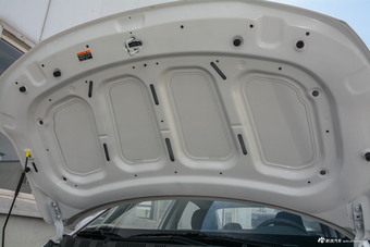 2017款悦动1.6L手动悦值版GLS