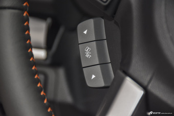 2017款斯巴鲁XV 2.0L自动精英版