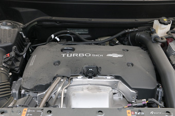 2018款探界者2.0T自动四驱捍界版550T